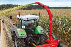 СІЧКАН-КАЧАН: німці випустили подрібнювач кукурудзи, що обмежує кількість шкідників на полі