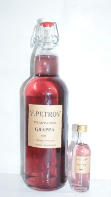 Виноградна горілка ТМ "В.Петров" Grappa  Red   -  настоянка на виноградних кісточках